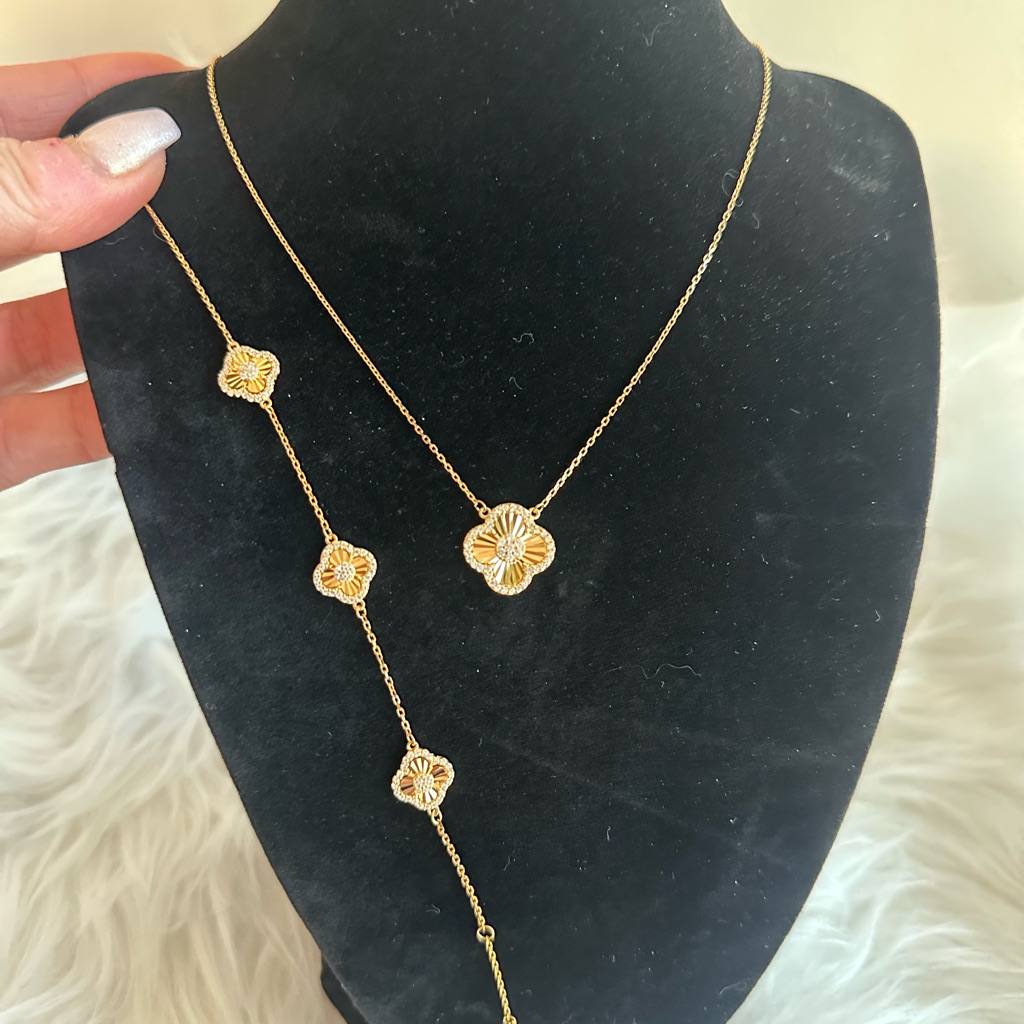 Nwt Rachel Zoe Gold Clover Set 90$